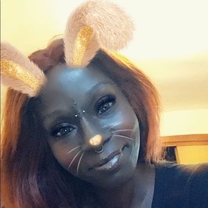 Meet your Posher, Rona